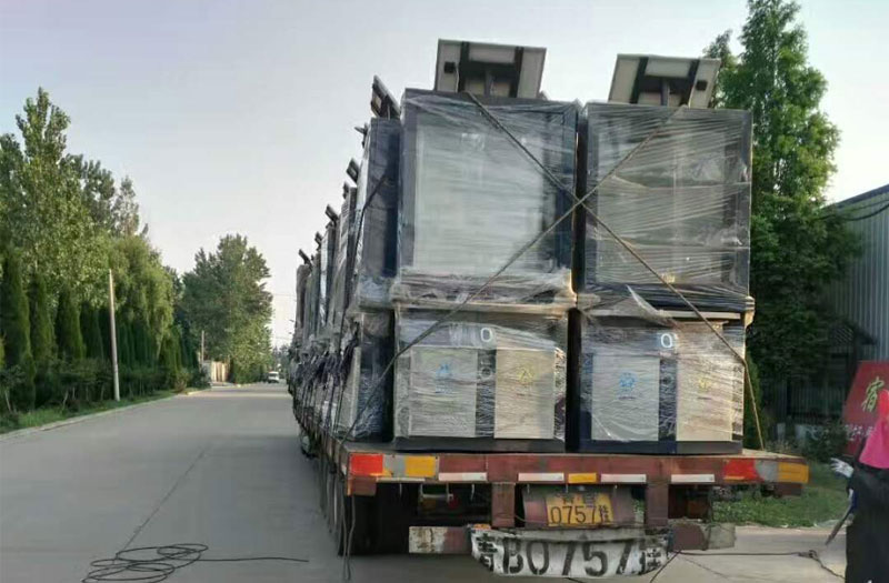 东莞太阳能垃圾箱发货图(图3)