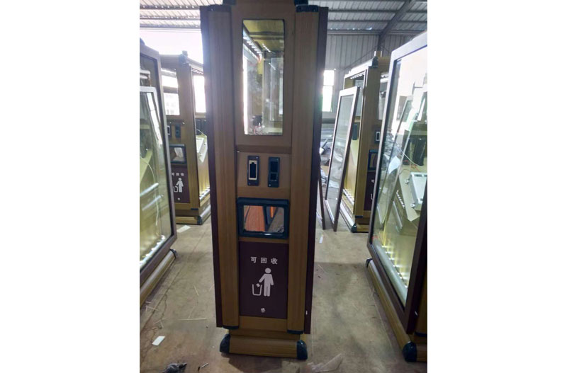 浙江太阳能型材滚动垃圾箱调试发货！(图2)