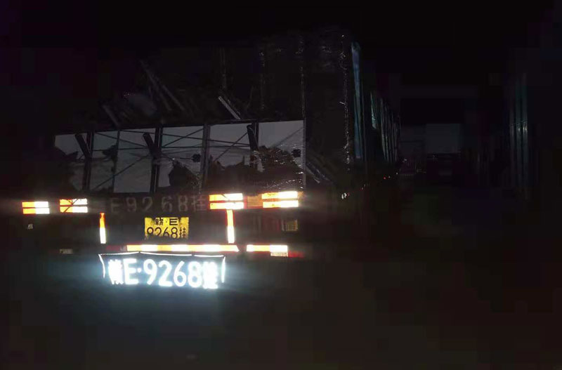 浙江太阳能型材滚动垃圾箱调试发货！(图5)