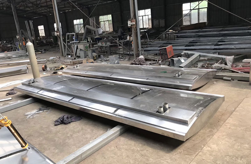 保定不锈钢候车亭发货！(图2)