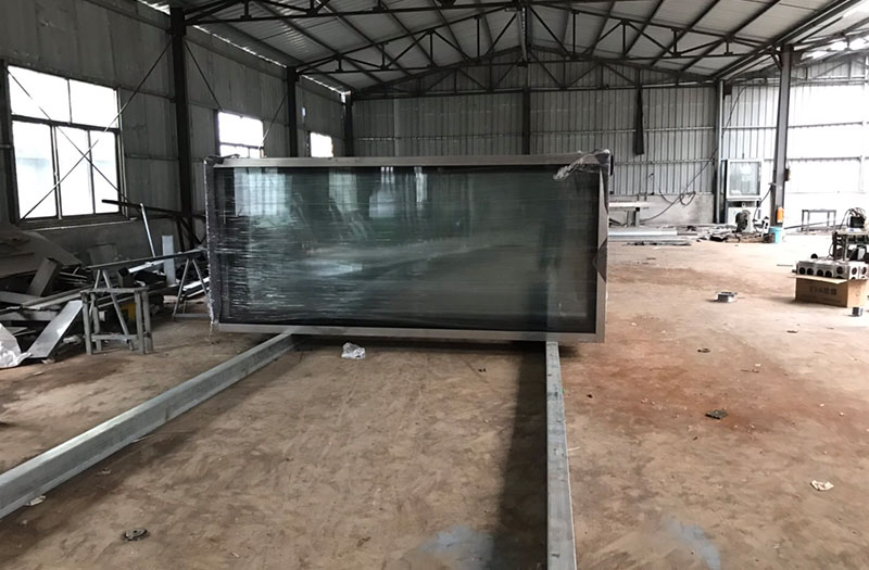 保定不锈钢候车亭发货！(图1)