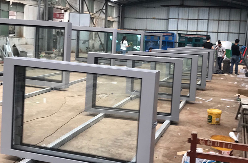 广东阳光顶候车亭发货！(图1)