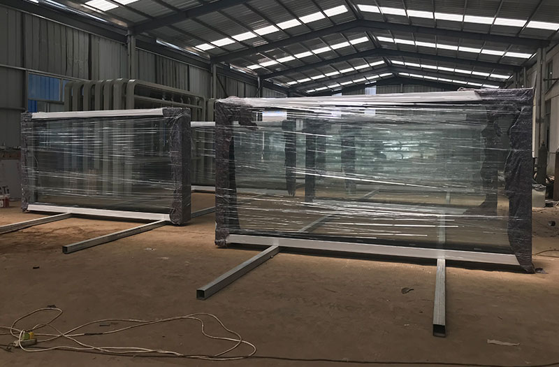 广东大型公交候车亭发货！(图1)